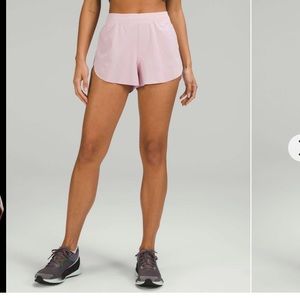 Lululemon Find Your Pace High-Rise Lined Short 3"
Pink Peony